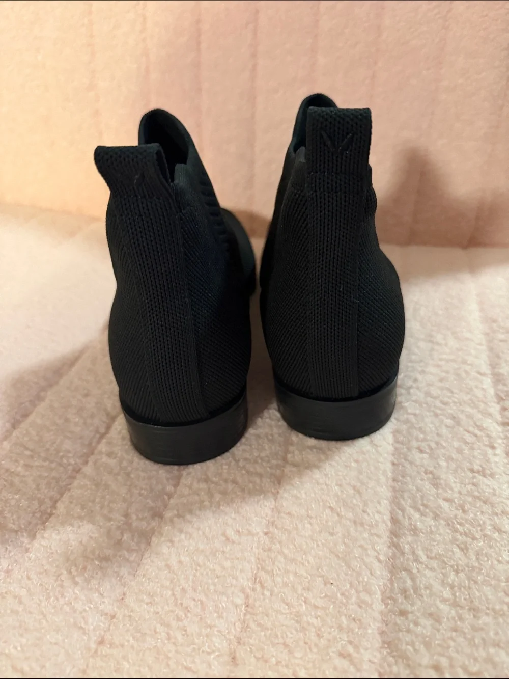Vivaia Square-Toe Water-Repellent Ankle Boots Chelsea Ryan Pro Black Size 8 1/2